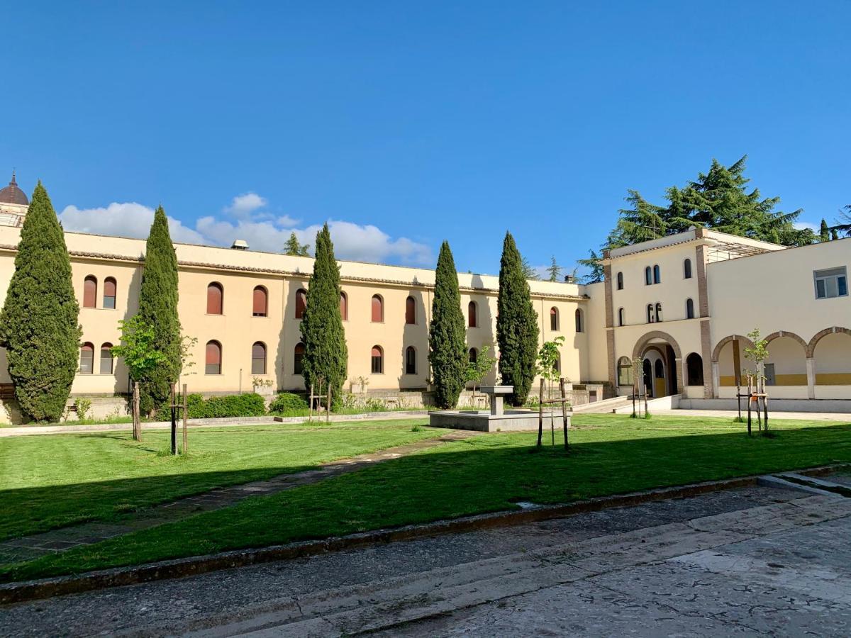 Monastero San Vincenzo - Casa Per Ferie 호텔 Bassano Romano 외부 사진