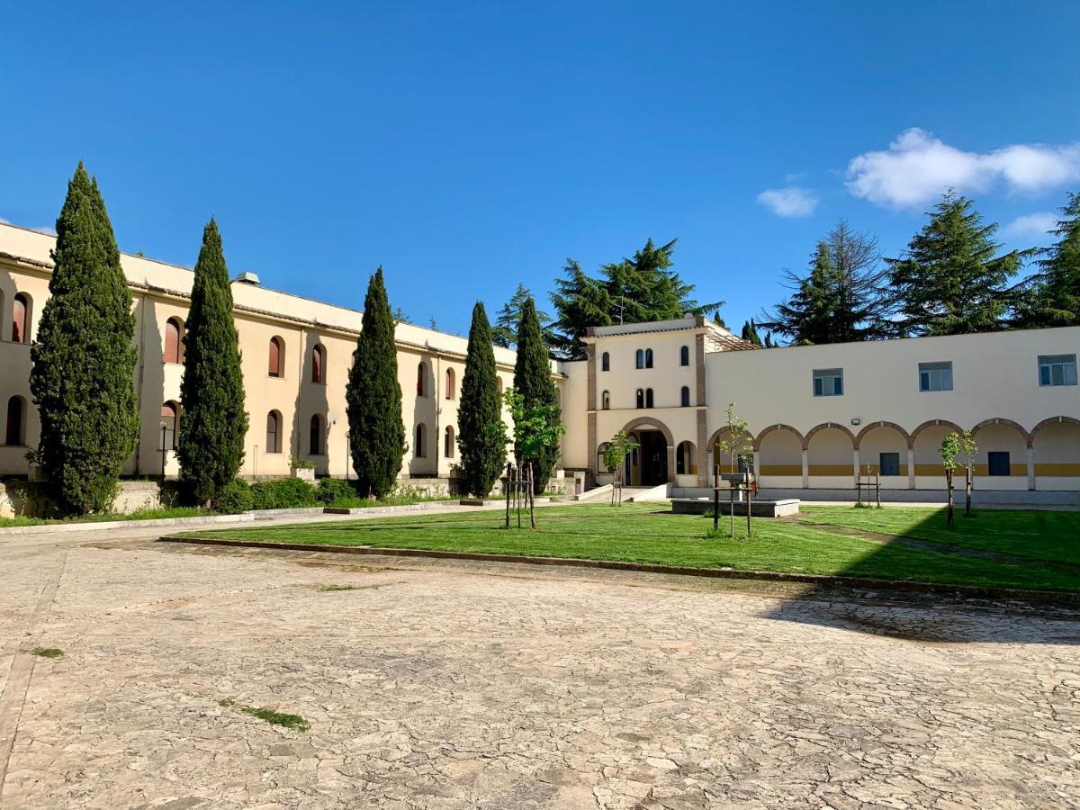 Monastero San Vincenzo - Casa Per Ferie 호텔 Bassano Romano 외부 사진